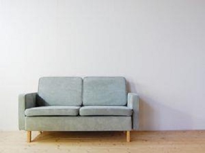 Penyebab Utama Sofa Rumah Gampang Bau